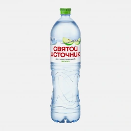 Вода негазированная со вкусом яблока Святой Источник 1.5л