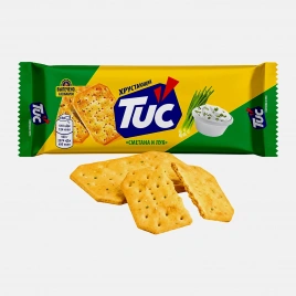 Крекер cо вкусом сметаны и лука Tuc 100г