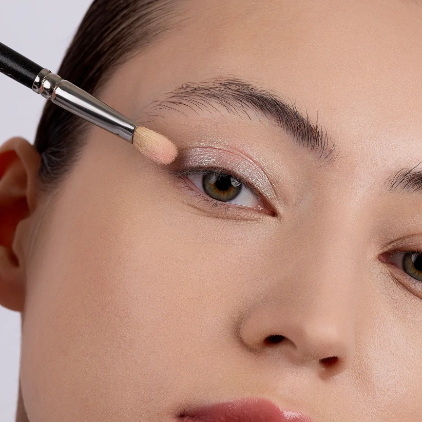 Дуохромные тени для век Neochrome тон 03 Influence Beauty фото 6